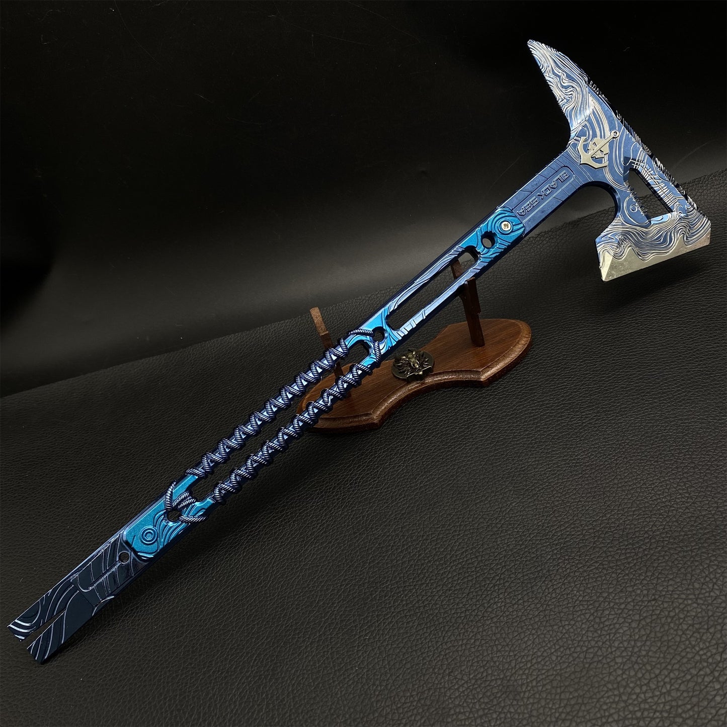 Delta Force Sea Gleam The First-Ever Tactical Axe Metal Replica