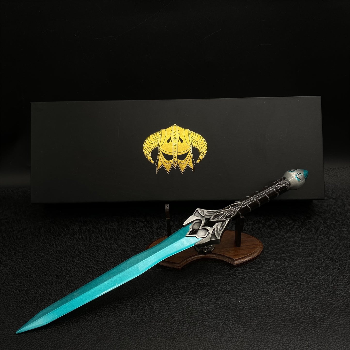 Chillrend Sword 1/2 Scale Metal Meplica Decoration