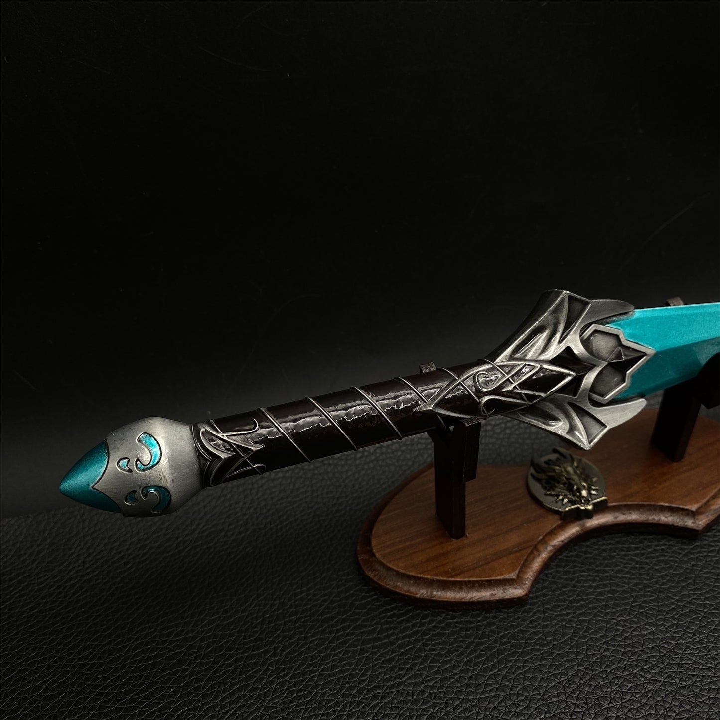 Chillrend Sword 1/2 Scale Metal Meplica Decoration