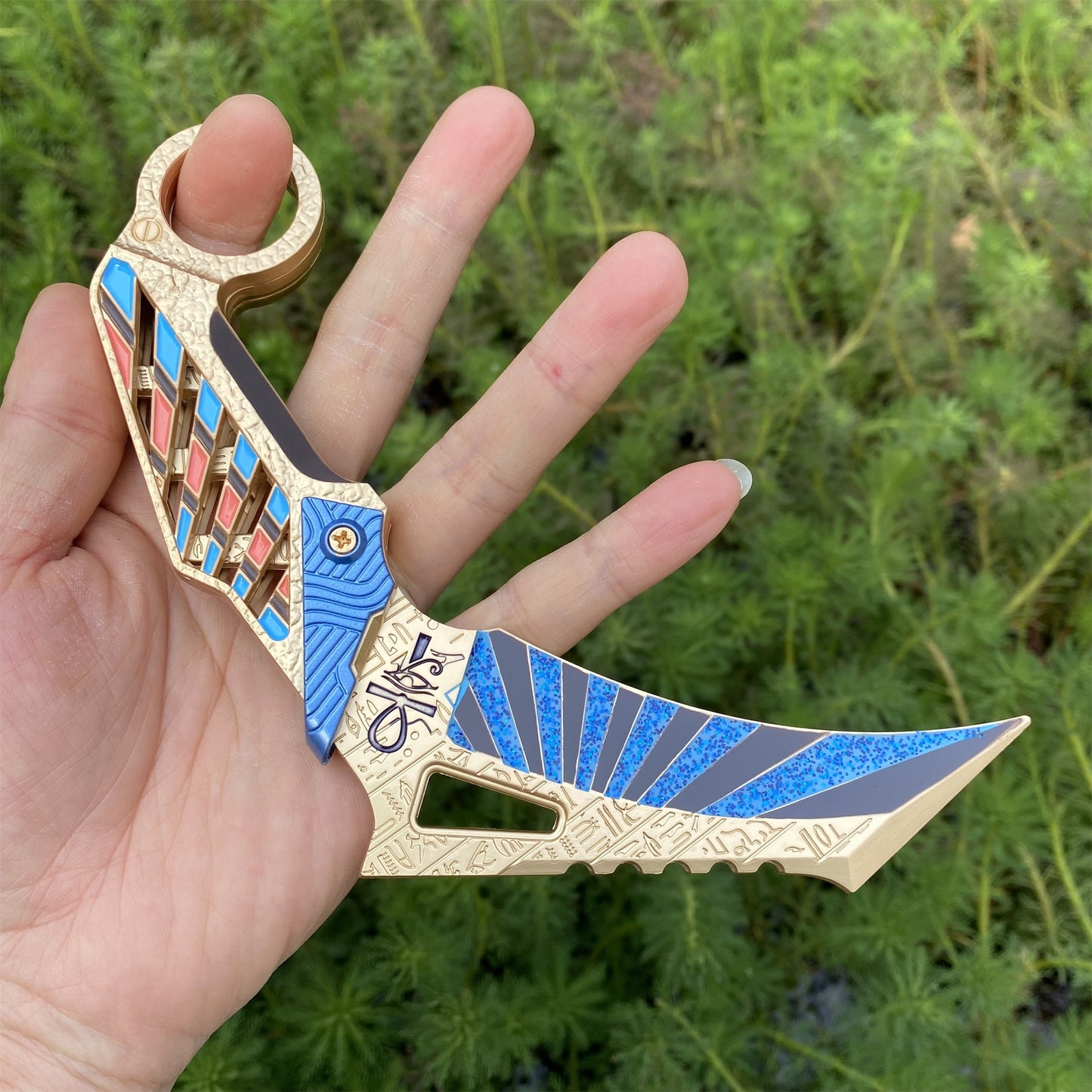 Metal Claws Of Vast Sky Real Life Replica