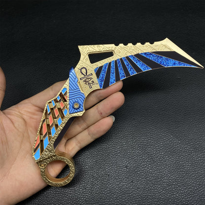Metal Claws Of Vast Sky Real Life Replica