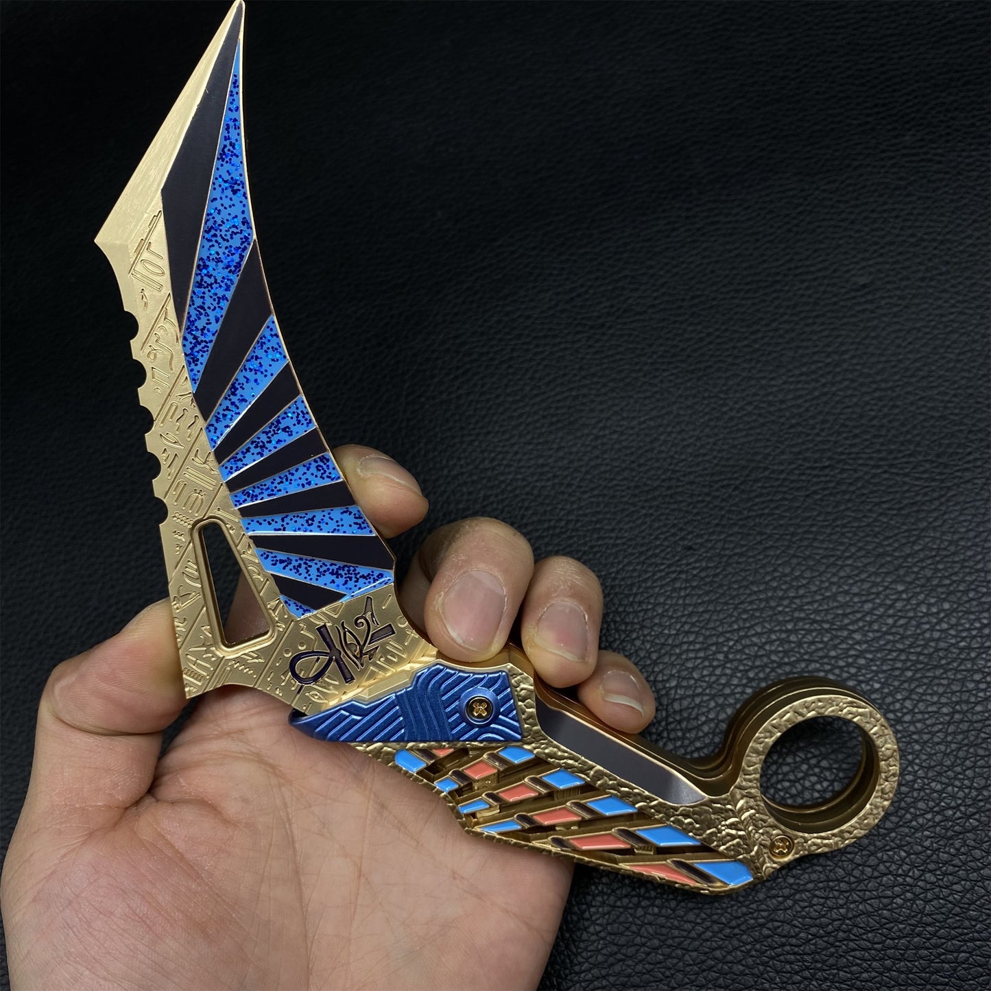 Metal Claws Of Vast Sky Real Life Replica