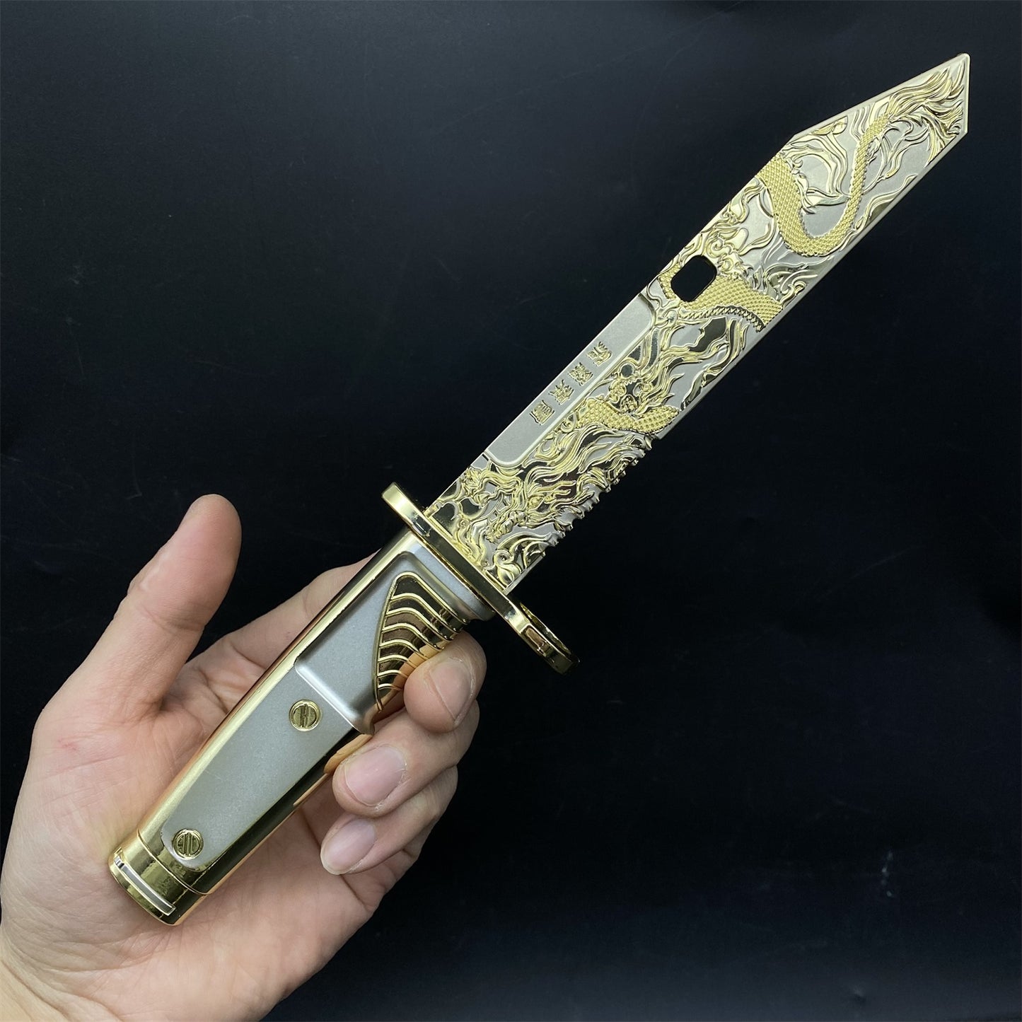DF Dragon Tooth Blunt Blade Metal Replica 2 Options