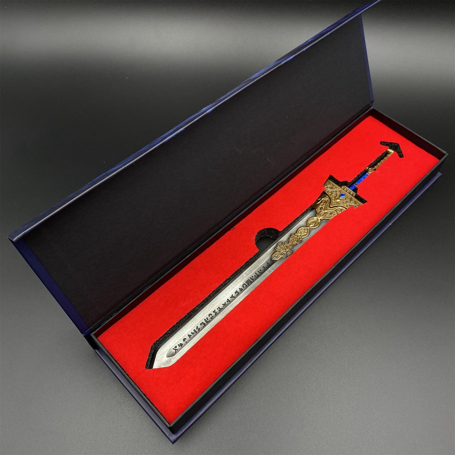 Soul Game Blaidd Half-Wolf Royal Greatsword Metal Craft For Collection