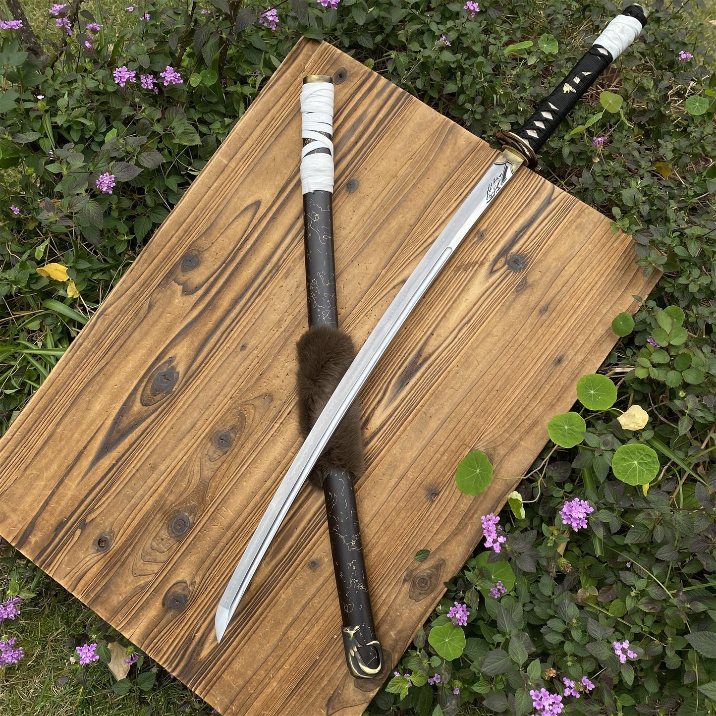 Atsu Wolf Blade Samurai Katana T10 Steel IRL Replica