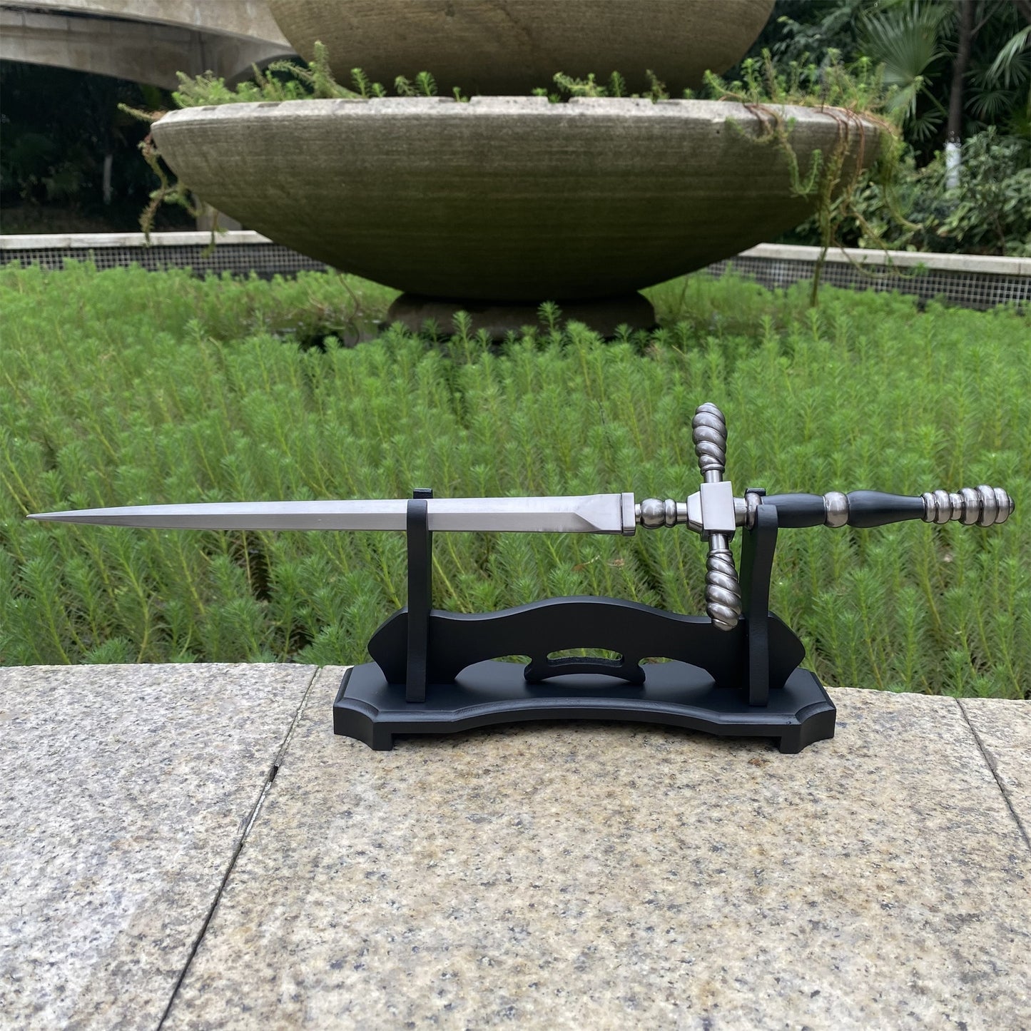 Best Quality Game Dagger Metal Replica For Collection