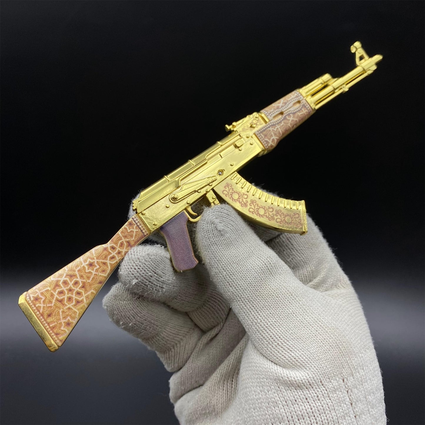 Mini AK-47 Gold Arabesque Metal Model CS2 Game Skin Collectible
