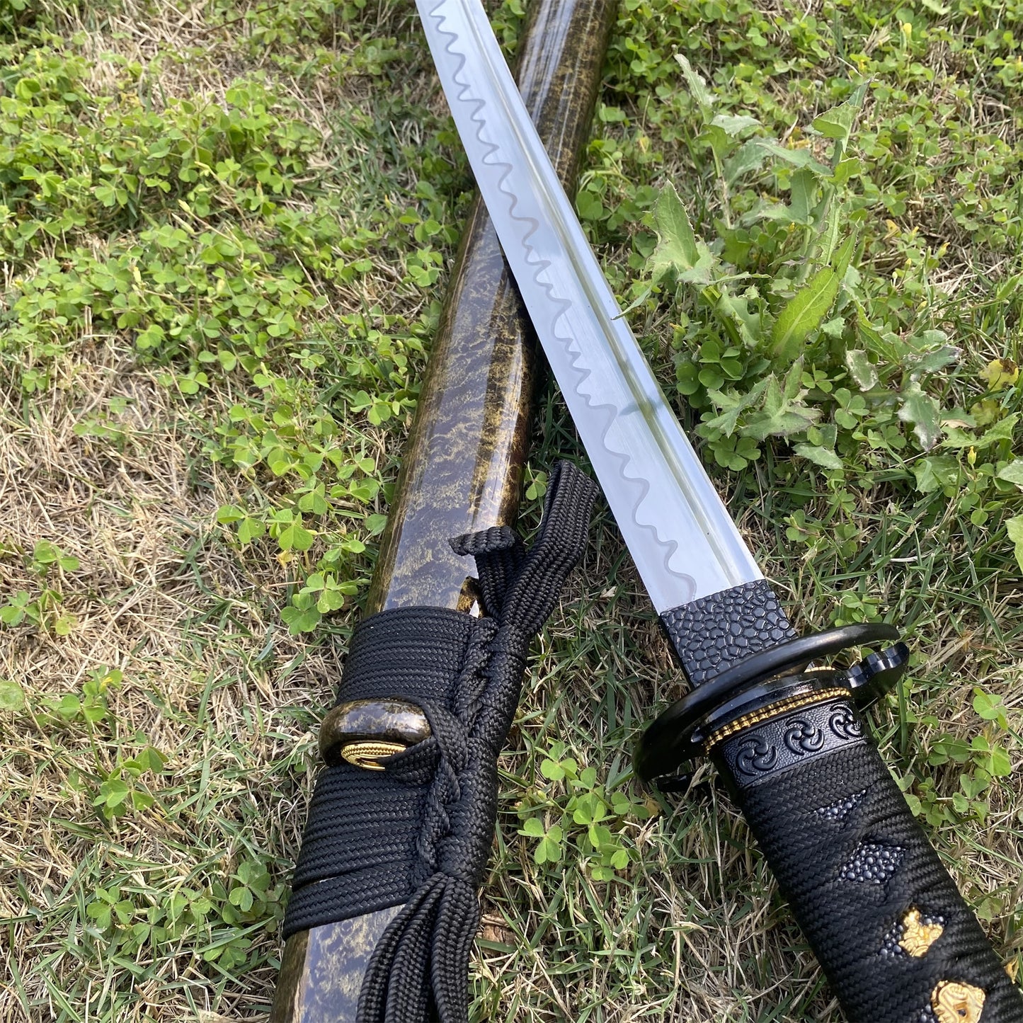 Japanese Traditional Katana Mitsudomoe Kamon Carbon Steel Blade