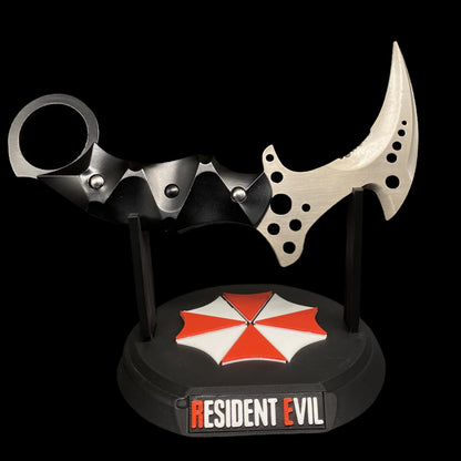 Re8 Chris Karambit Blunt Blade Metal Replica
