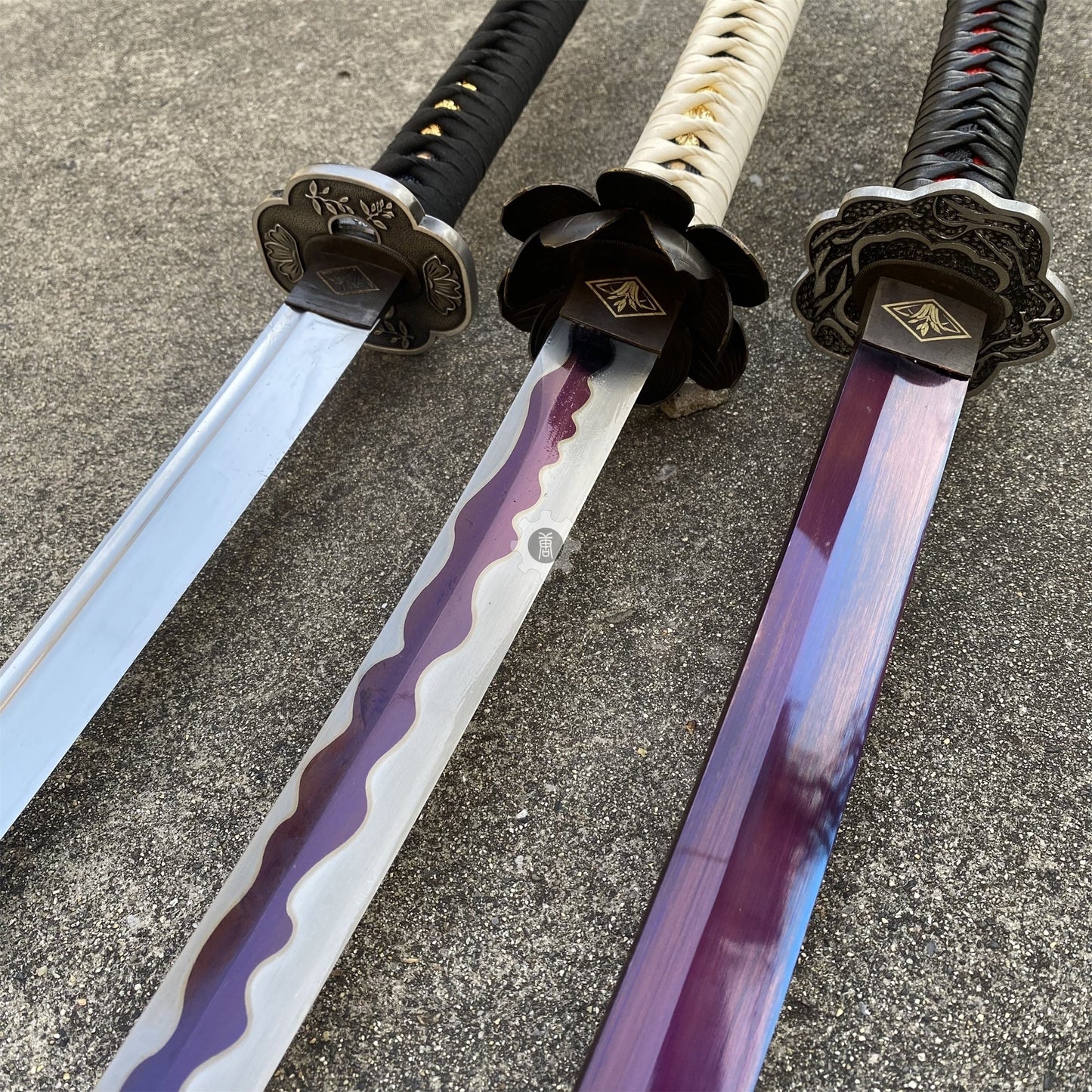Life-Size Kusabimaru Katana, Gracious Gift of Tears, Black Mortal Blade Replicas