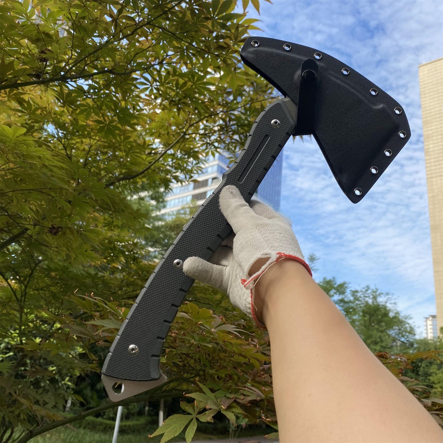 Handmade 8Cr Steel Re9 Leon Tactical Axe 40CM / 15.7" Full Scale Leon Hatchet For Collection