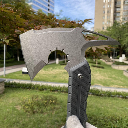 Handmade 8Cr Steel Re9 Leon Tactical Axe 40CM / 15.7" Full Scale Leon Hatchet For Collection