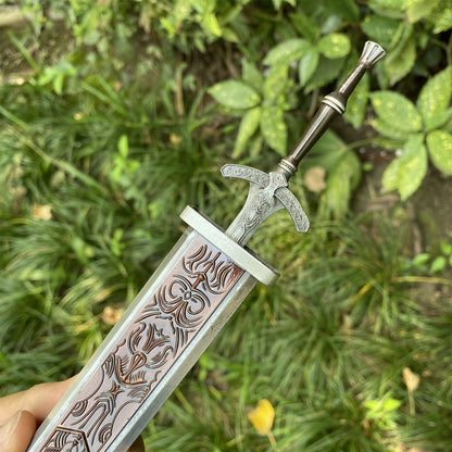 Metal 1/6 Ludwig's Holy Sword Miniature-Dull Blade Collectibles