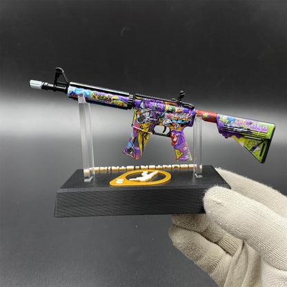 Metal Tiny CS M4A4 In Living Color Gun Miniature For Collection