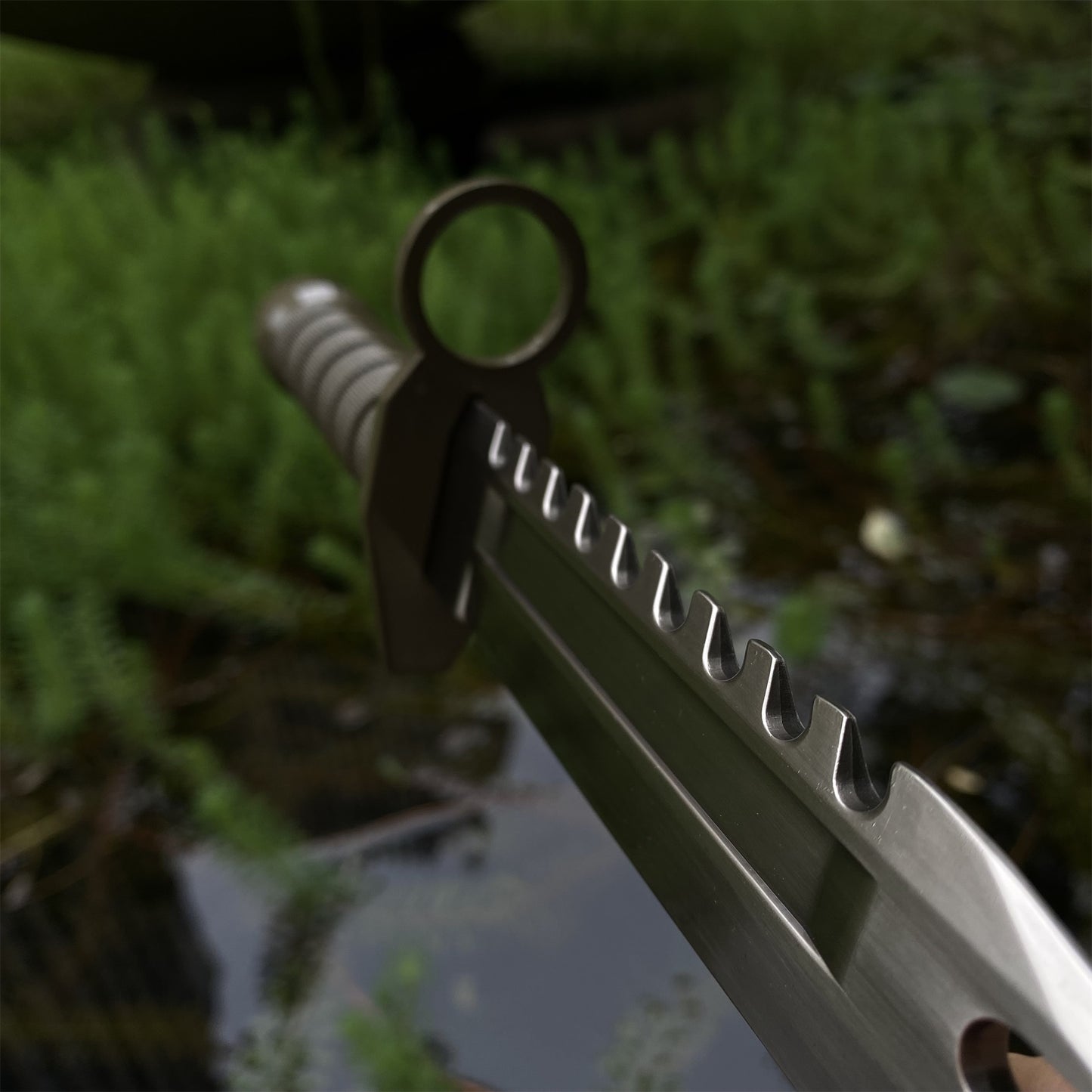Re4 Leon Combat Knife Metal Blunt Blade Replica