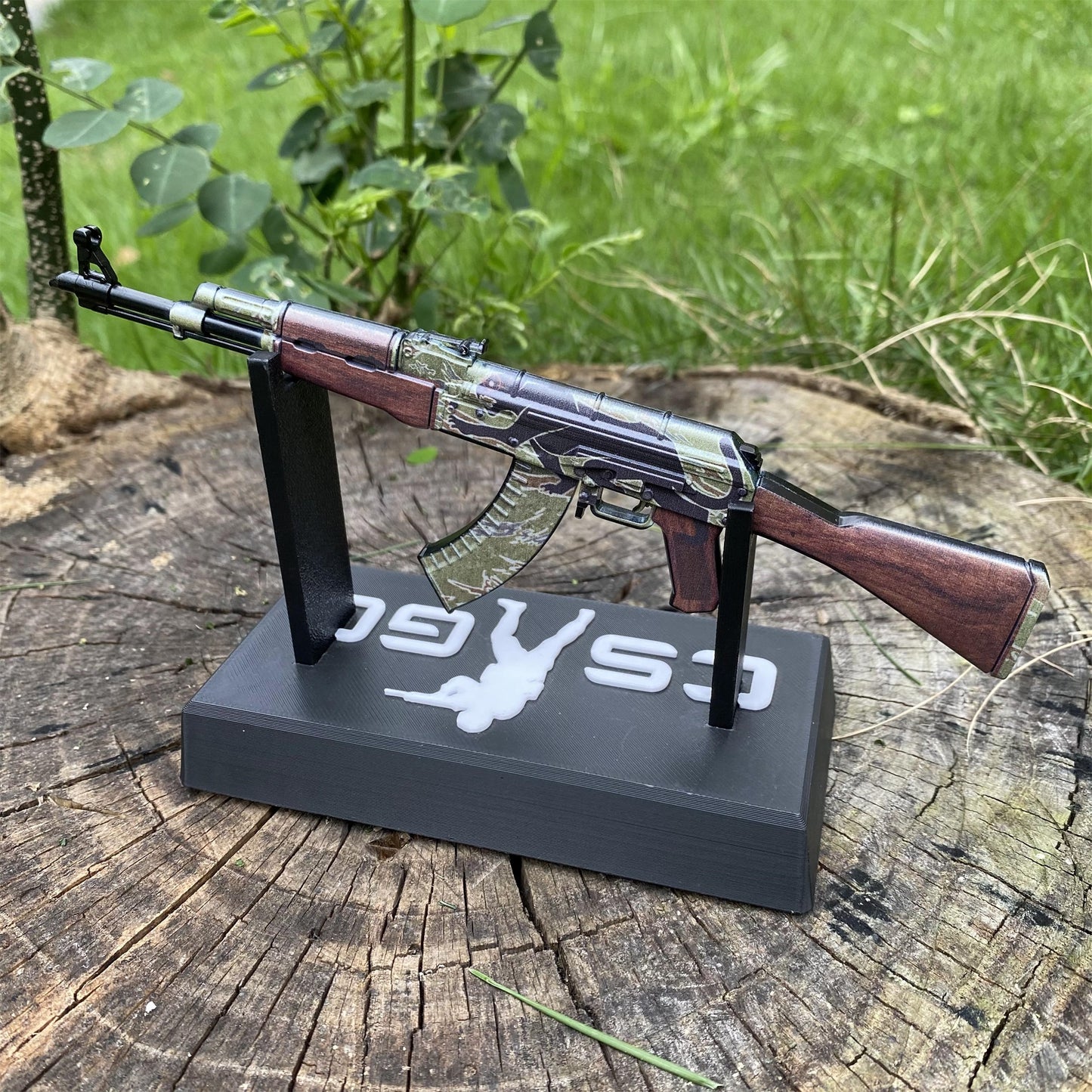 Mini AK-47 Jaguar Metal Model CS2 Game Collectible