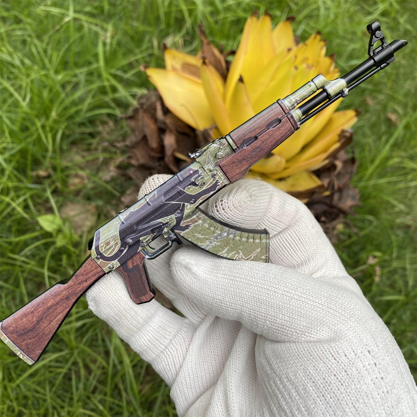 Mini AK-47 Jaguar Metal Model CS2 Game Collectible