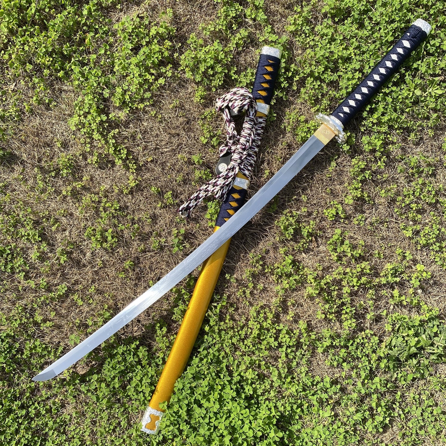 Portable Traditional Japanese Katana With Sageo