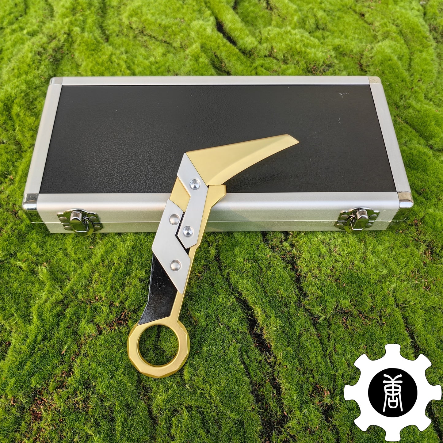 Prime 2.0 Karambit Metal Replica Gift Box USA Only