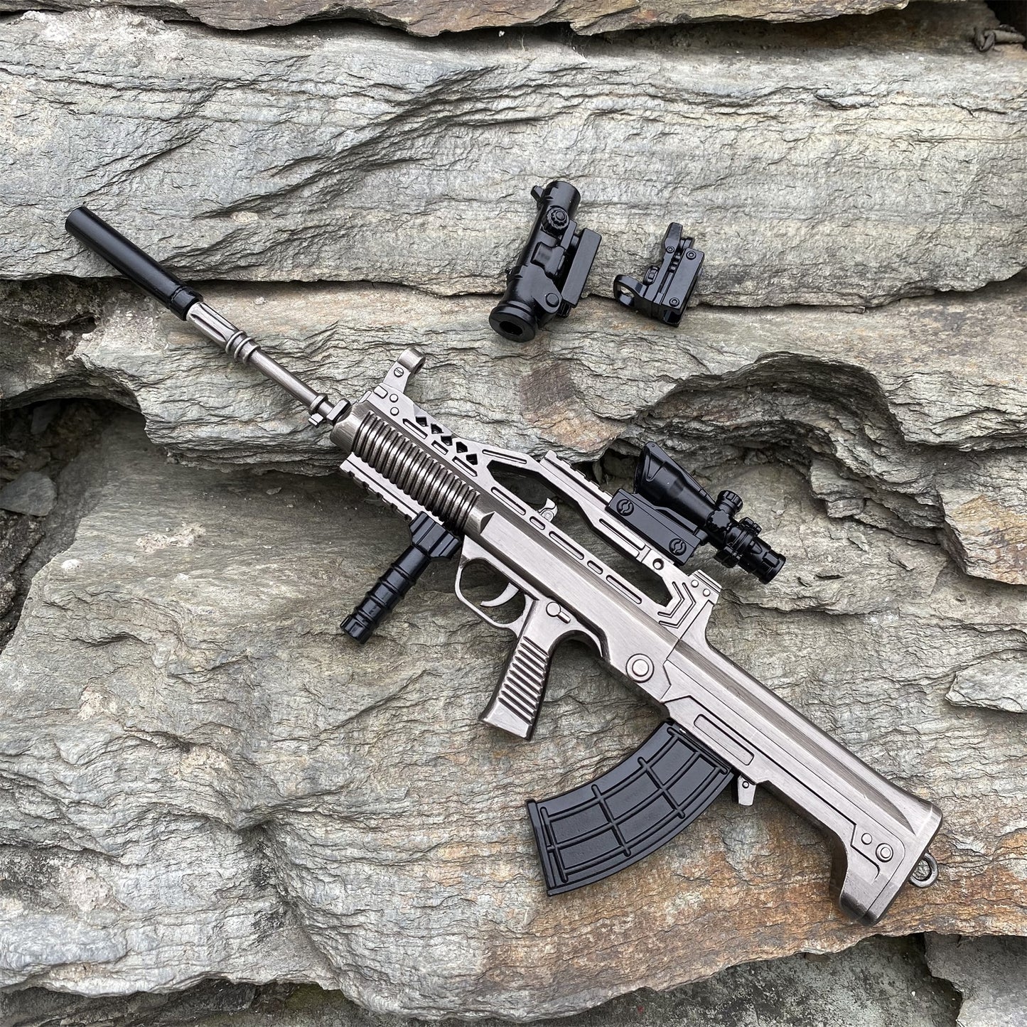  QBZ95 Miniature Metal Gun 20CM/8.7"