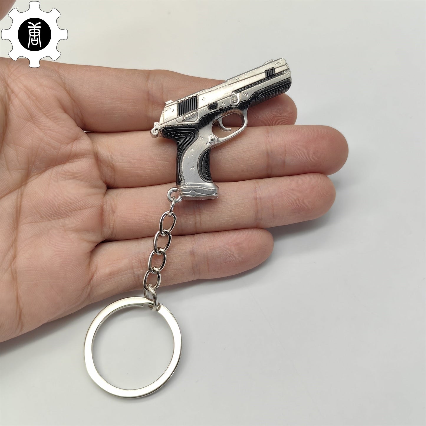Val Radiant Crisis 001 Classic Gun Keychain Metal Backpack Pendant