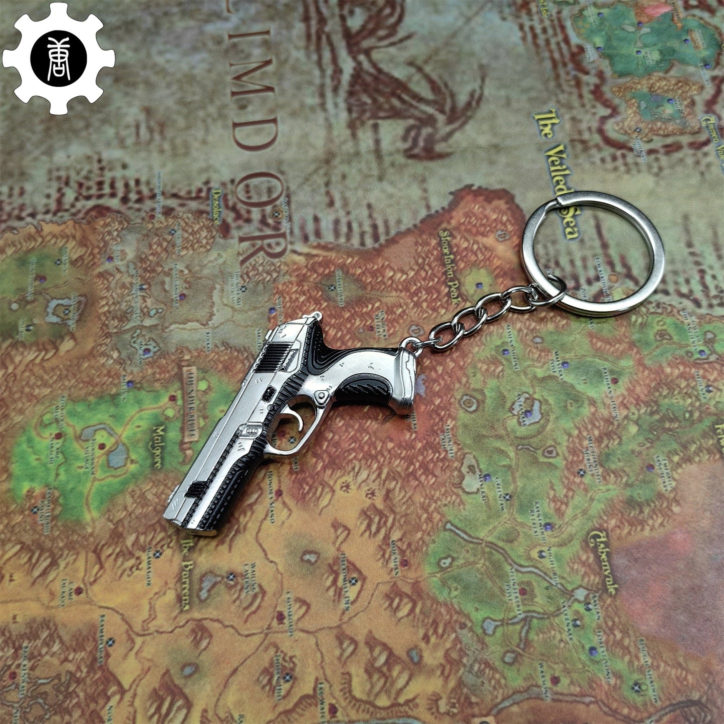 Val Radiant Crisis 001 Classic Gun Keychain Metal Backpack Pendant