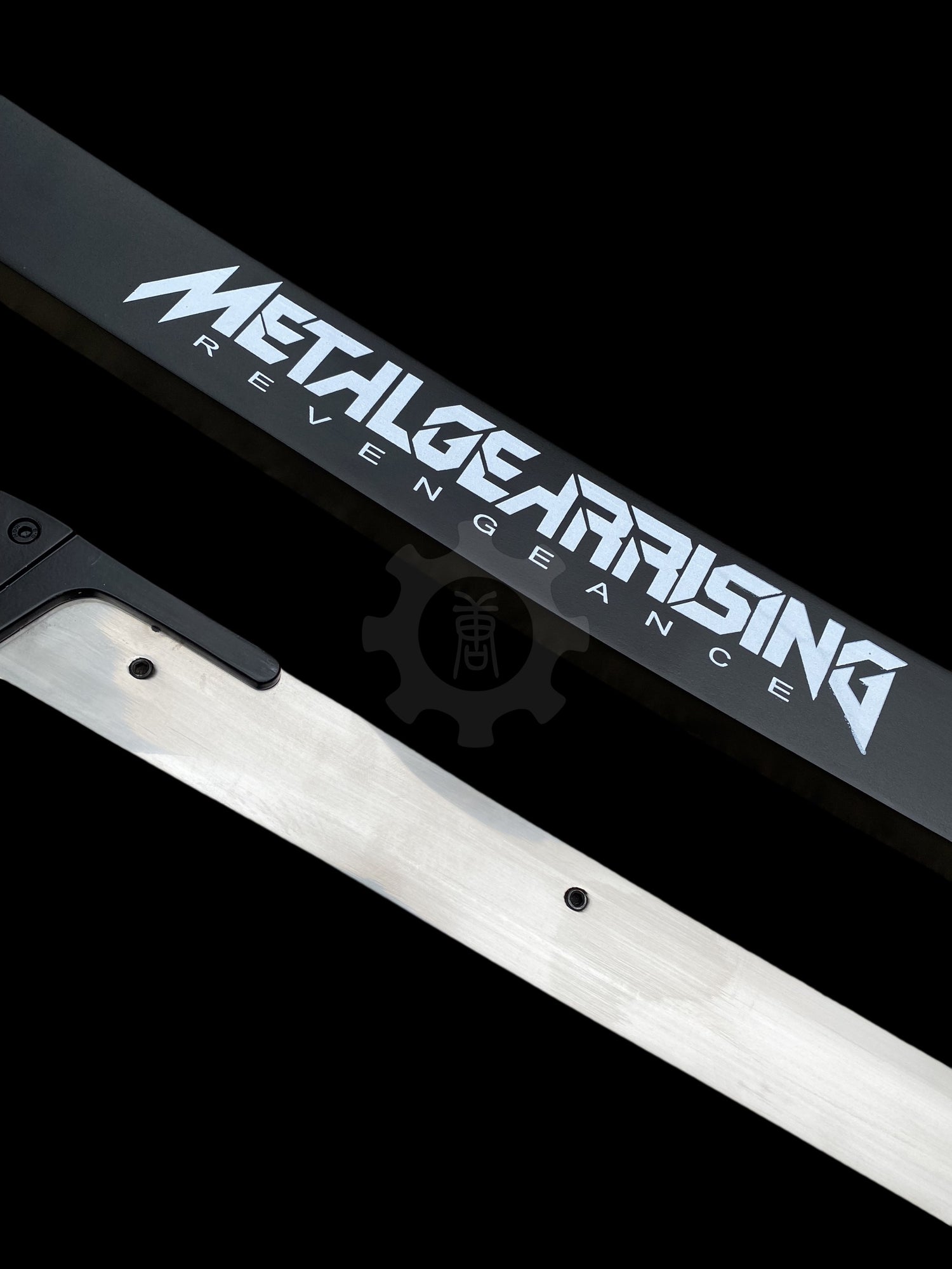 metal gear rising sword replica Raiden's Blade Life-size Metal Replica Cosplay Prop – Leones Marvelous Items