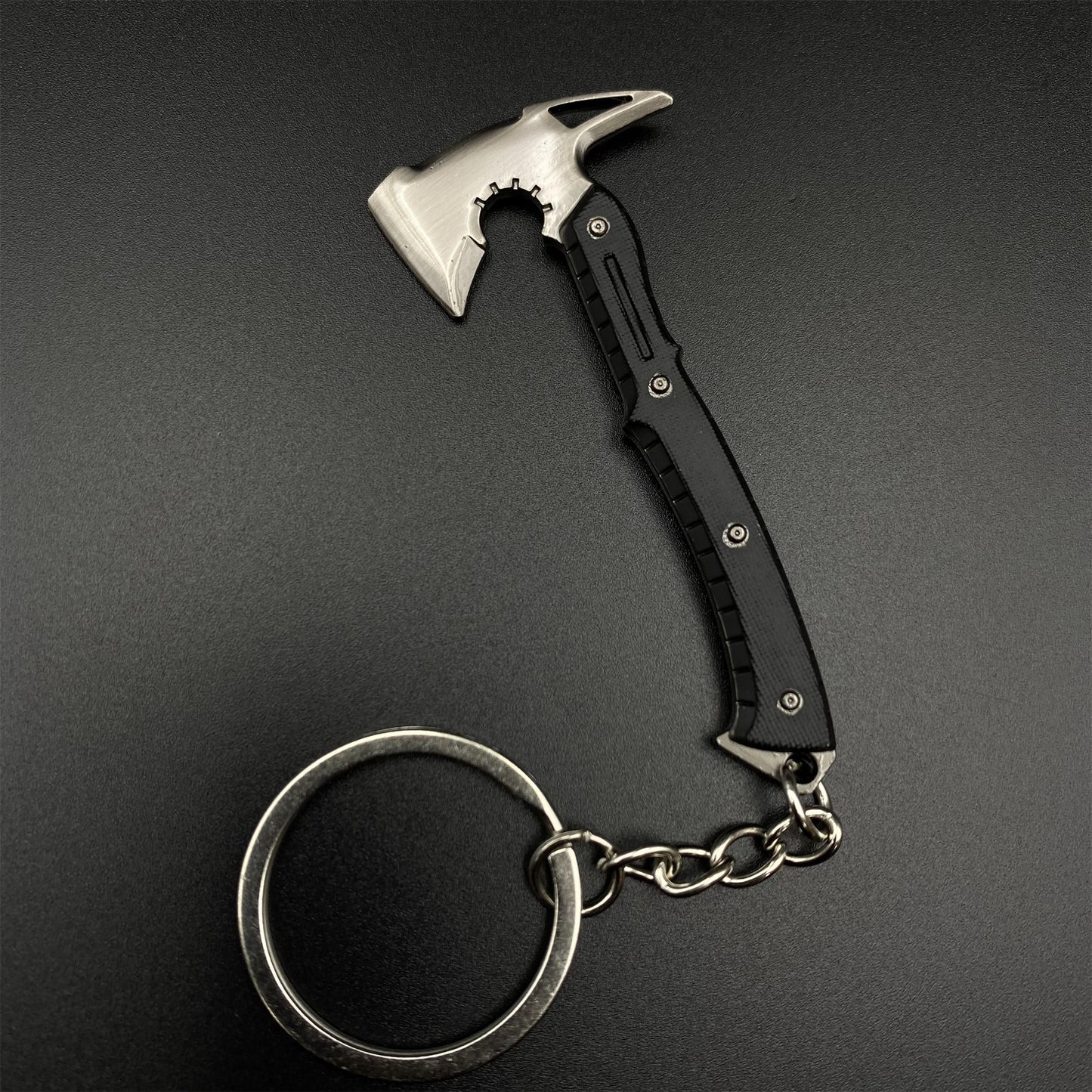 RE9 Leon Tactical Axe Requiem Revolver Metal Keychain