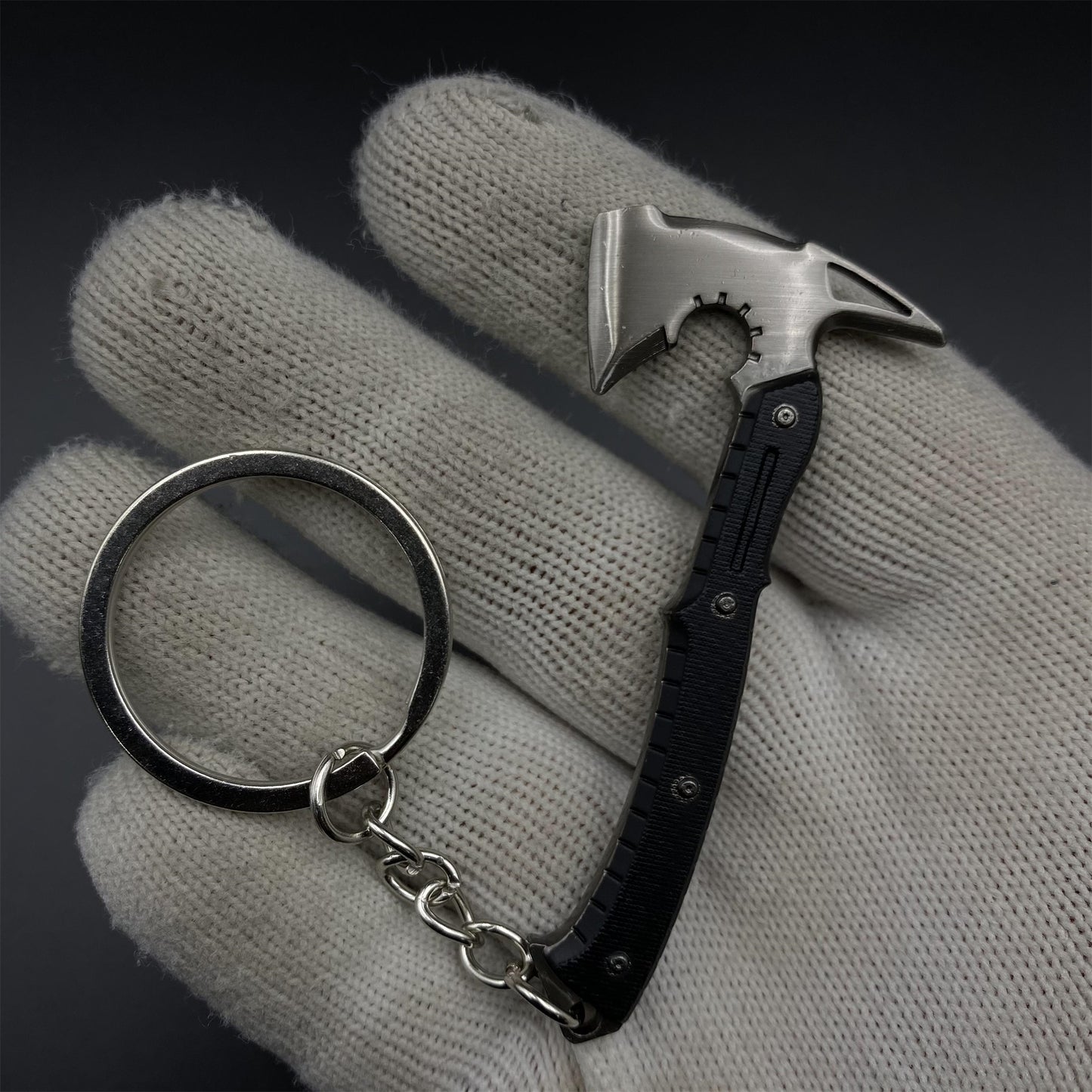 RE9 Leon Tactical Axe Requiem Revolver Metal Keychain
