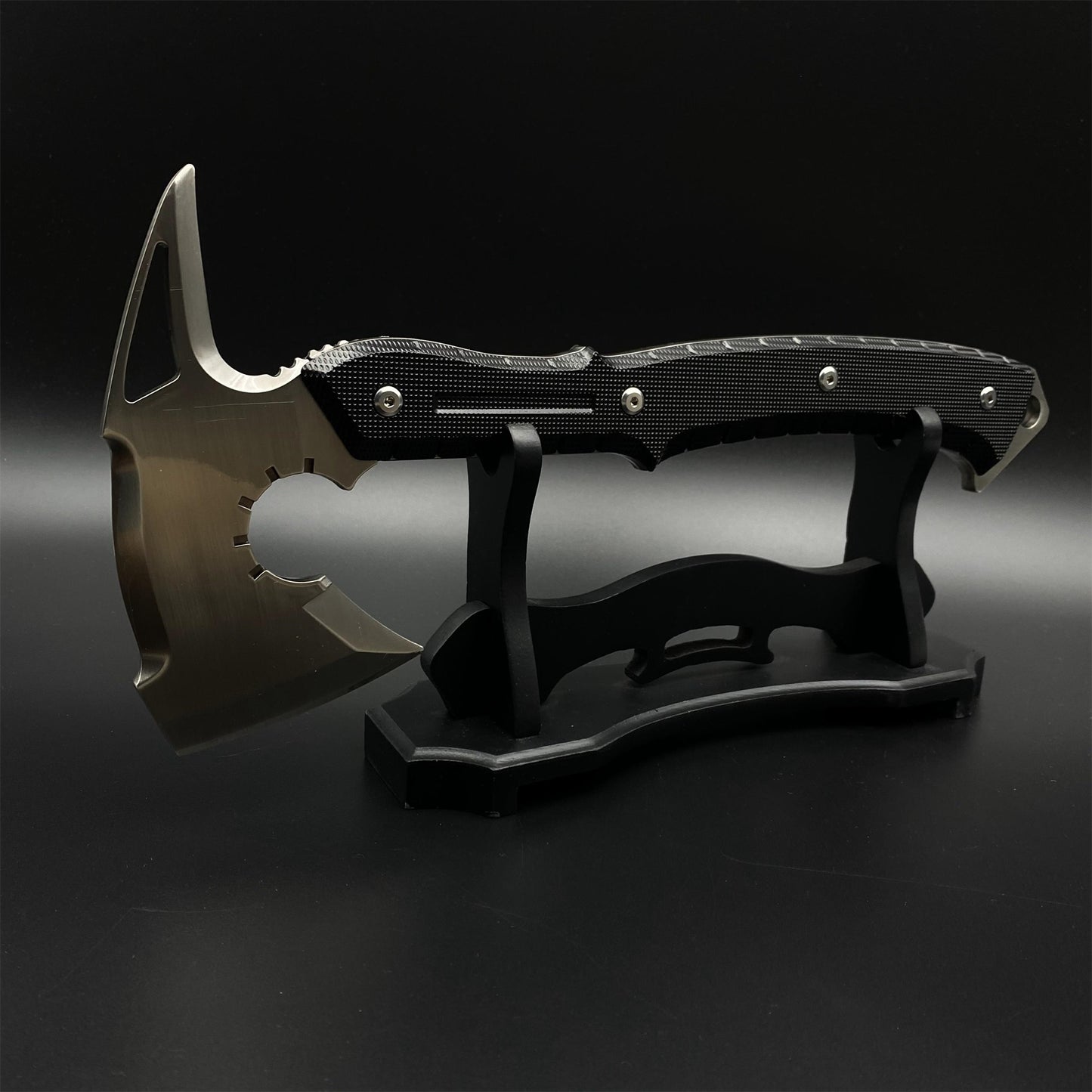 Life-Size Metal Re9 Leon Tactical Axe 35CM/13.8" - Dull Blade Prop For Collection