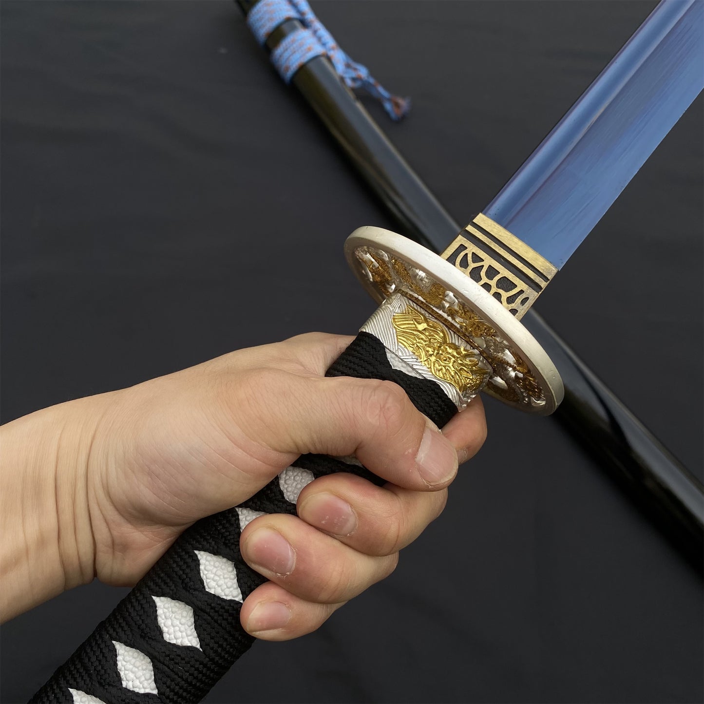 Blue Dragon Blade Samurai Katana - Dragon Engraved Blade