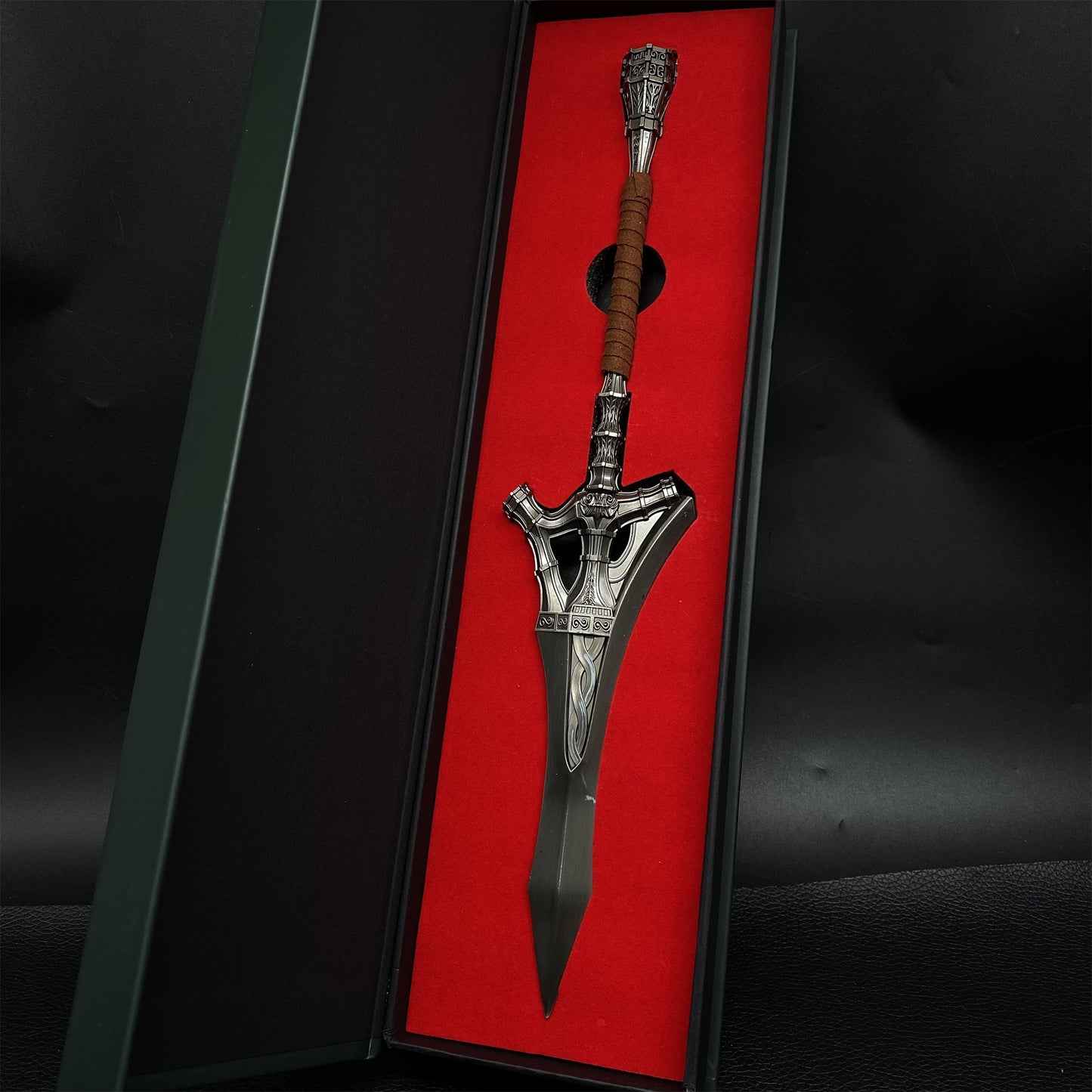 Serpent Hunter Spear Metal Replica With Gift Box