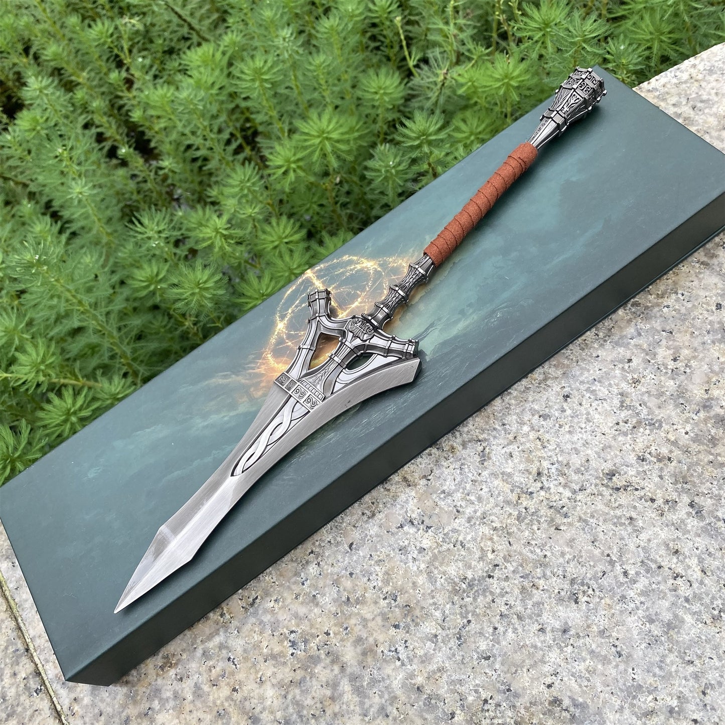 Serpent Hunter Spear Metal Replica With Gift Box