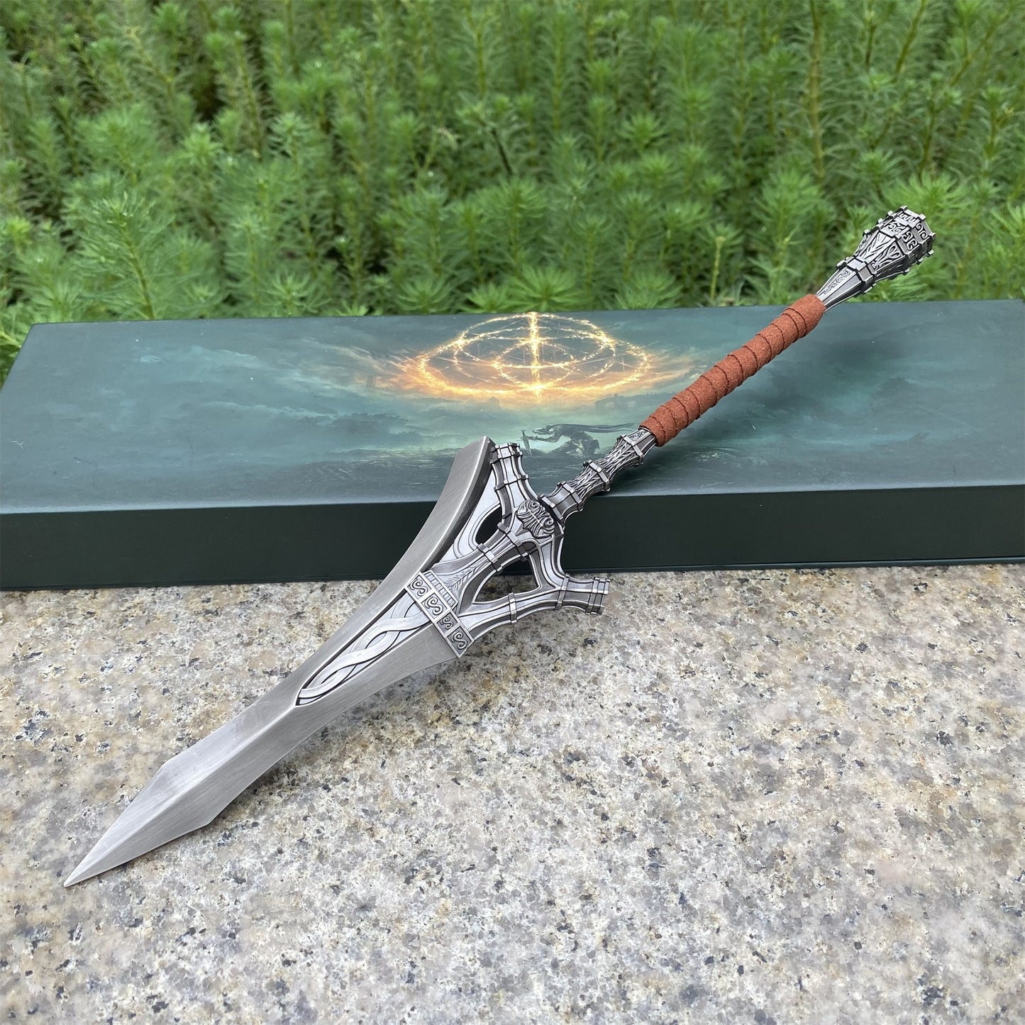 Serpent Hunter Spear Metal Replica With Gift Box