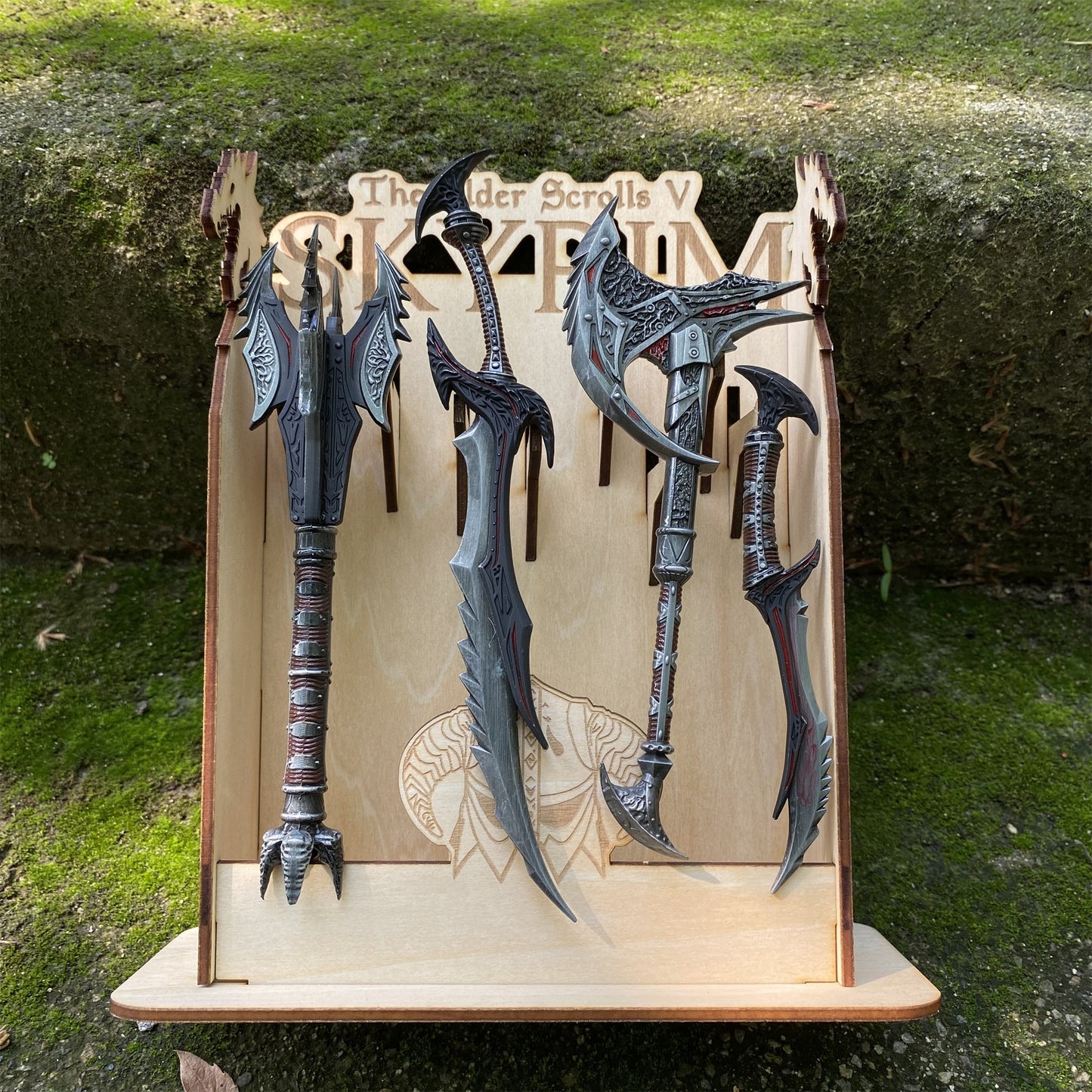 Skyrim One-Hand Daedric Weapons With 3D Wooden Stand