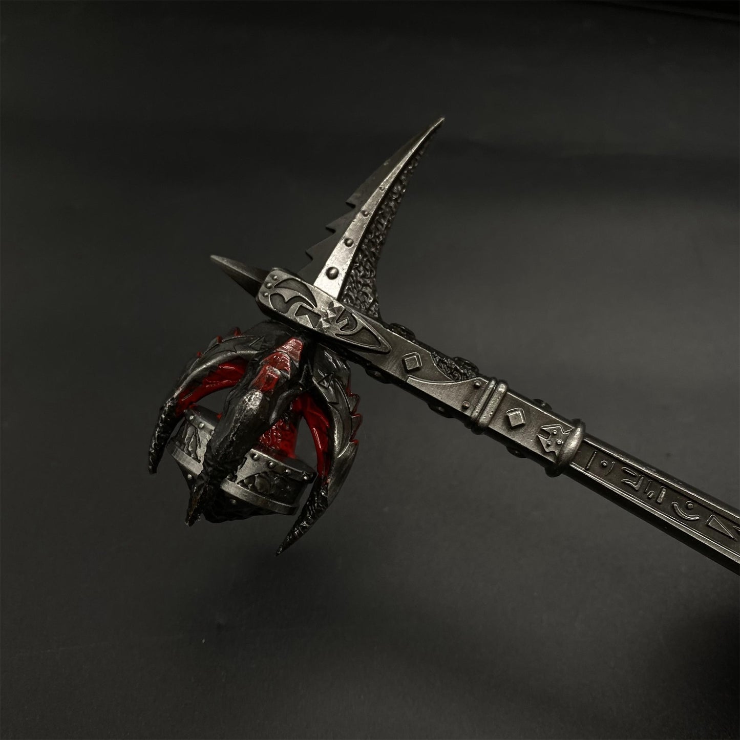 1/6 Scale Skyrim Daedric Weapon Metal Crafts For Collection