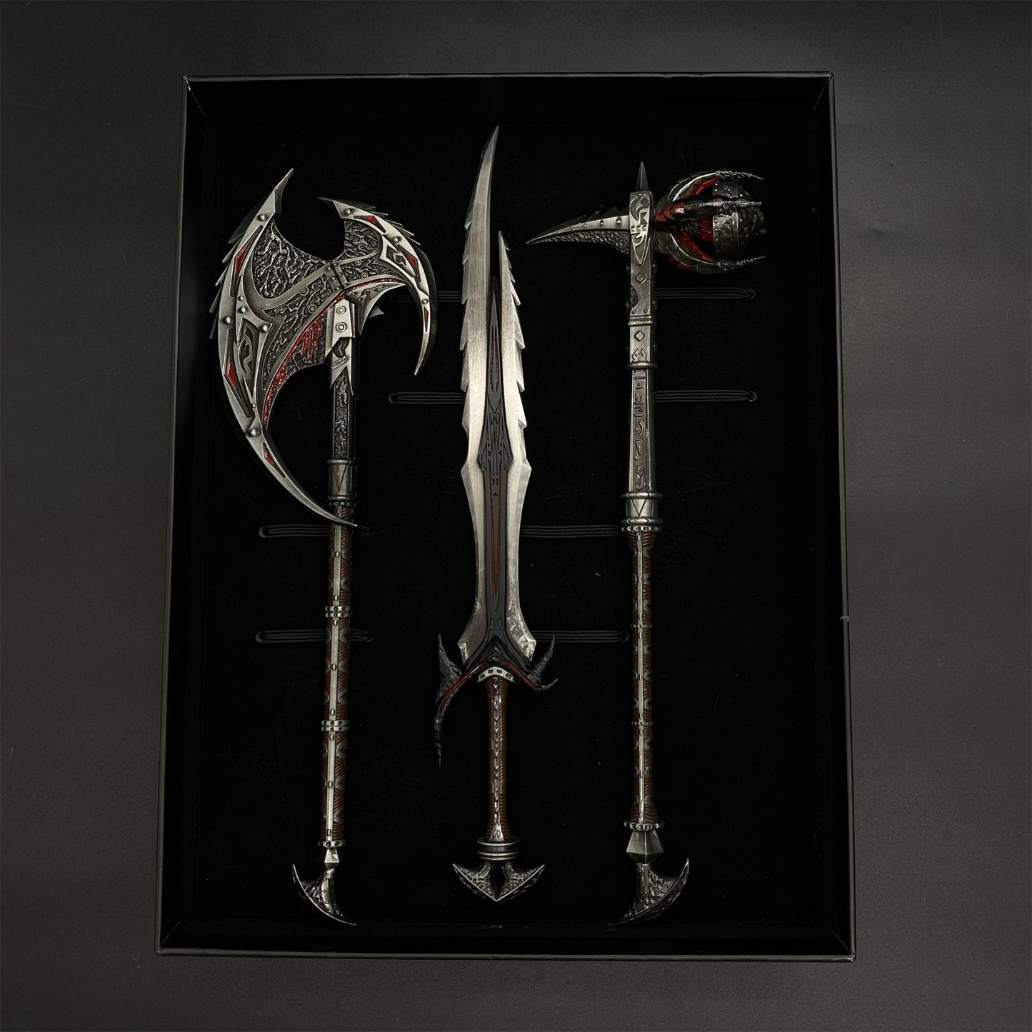 1/6 Scale Skyrim Daedric Weapon Metal Crafts For Collection