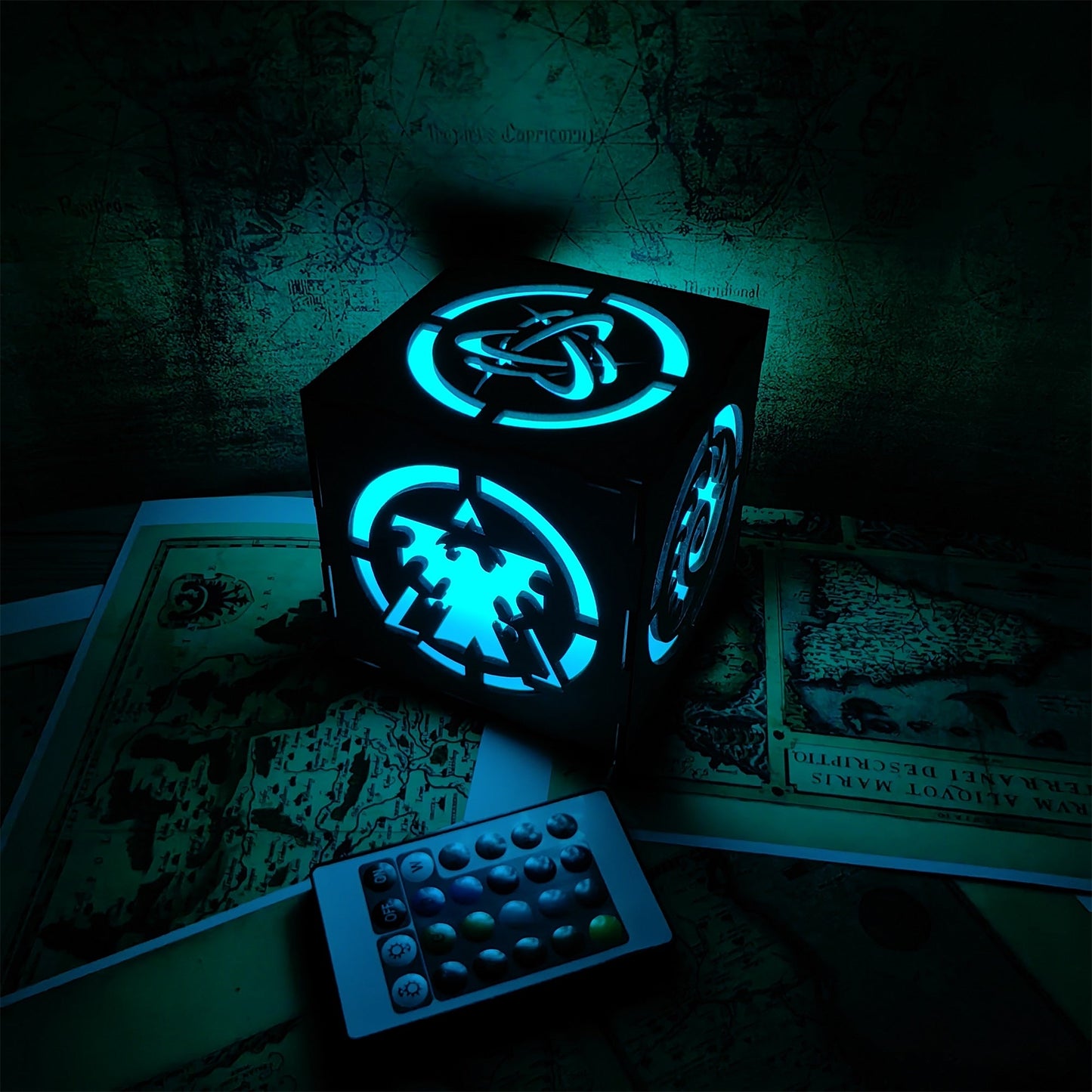 Hybrid Protoss Inspired Wood Cube Light Desk Decor