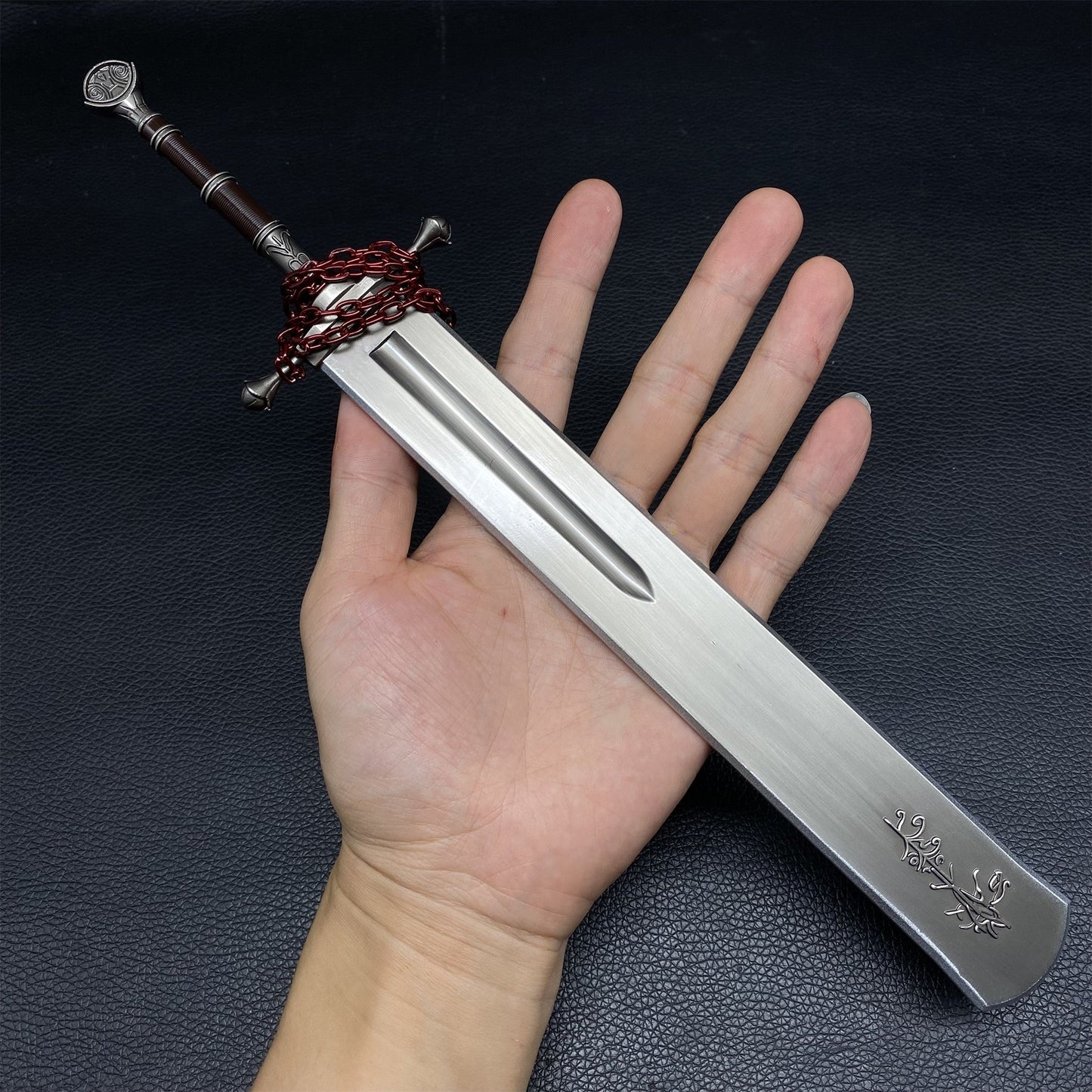 Soul Game Metal Marais Executioner's Sword Miniature For Collection