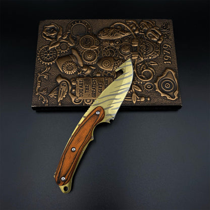 420 Steel CS Tiger Tooth Skin Gut Knife Outdoor Camping Knife For Collection