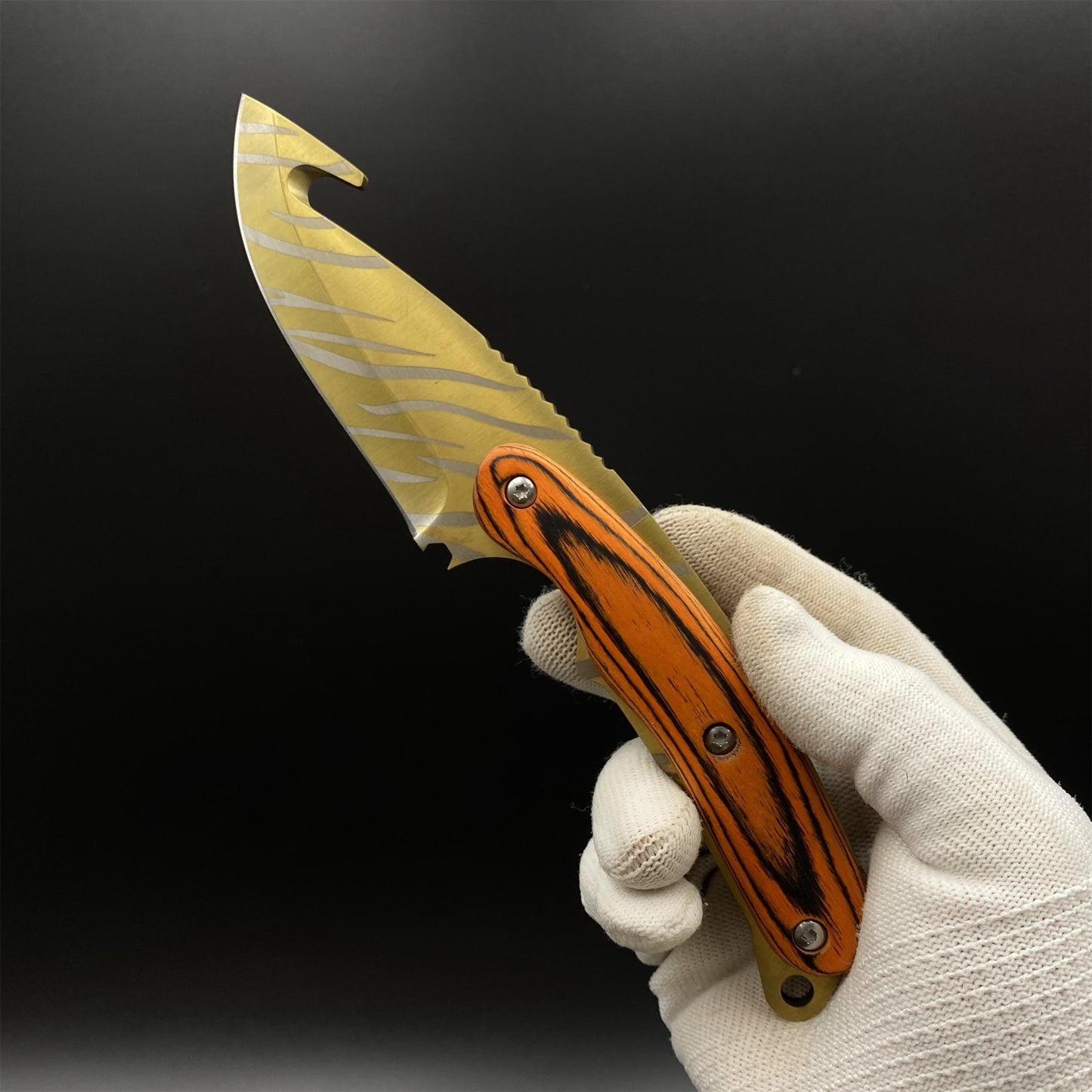420 Steel CS Tiger Tooth Skin Gut Knife Outdoor Camping Knife For Collection