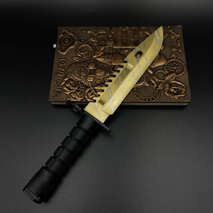 Life-Size CS Tiger Tooth Skin M9 Bayonet 420 Steel Dull Blade Replica For Collection