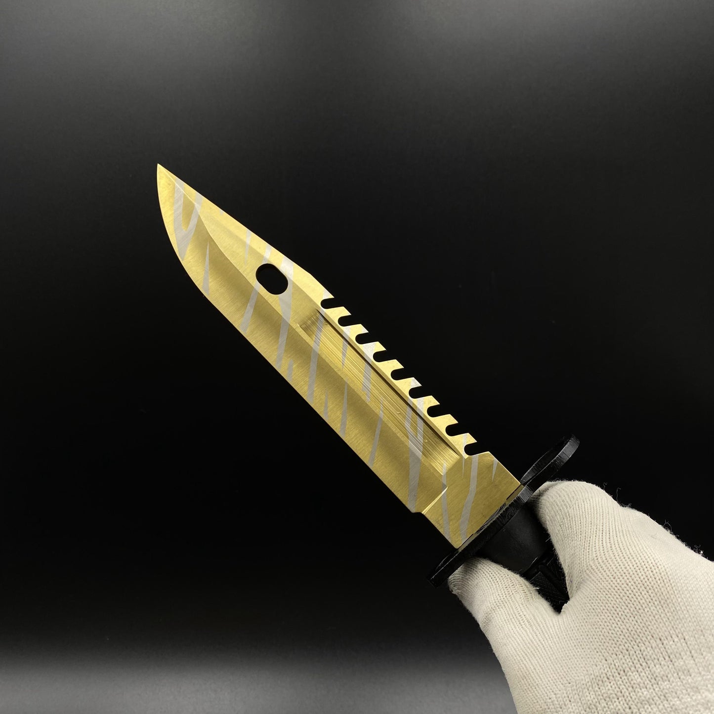 Life-Size CS Tiger Tooth Skin M9 Bayonet 420 Steel Dull Blade Replica For Collection