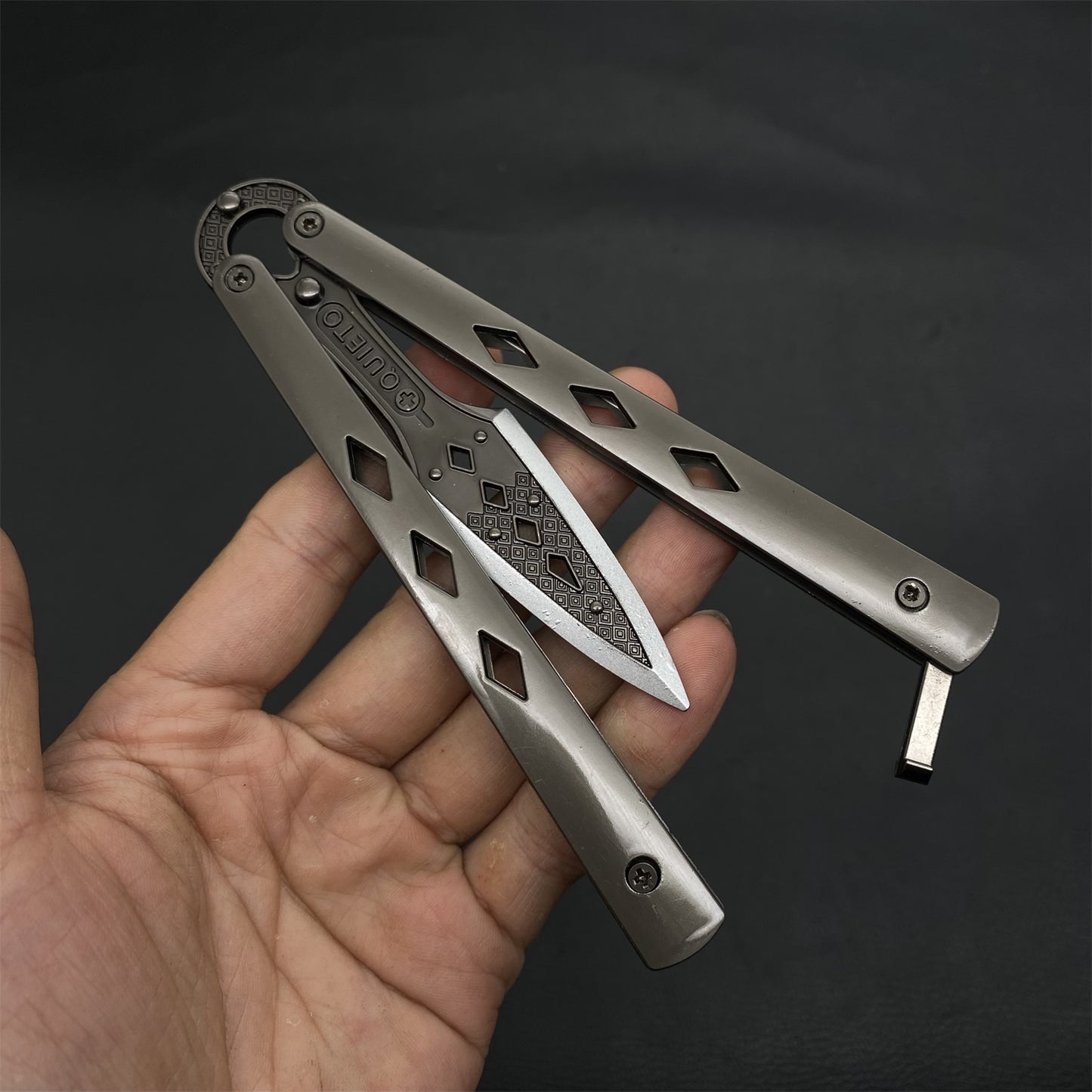 Wraith Heirloom Kunai Metal Blunt Blade Balisong display model