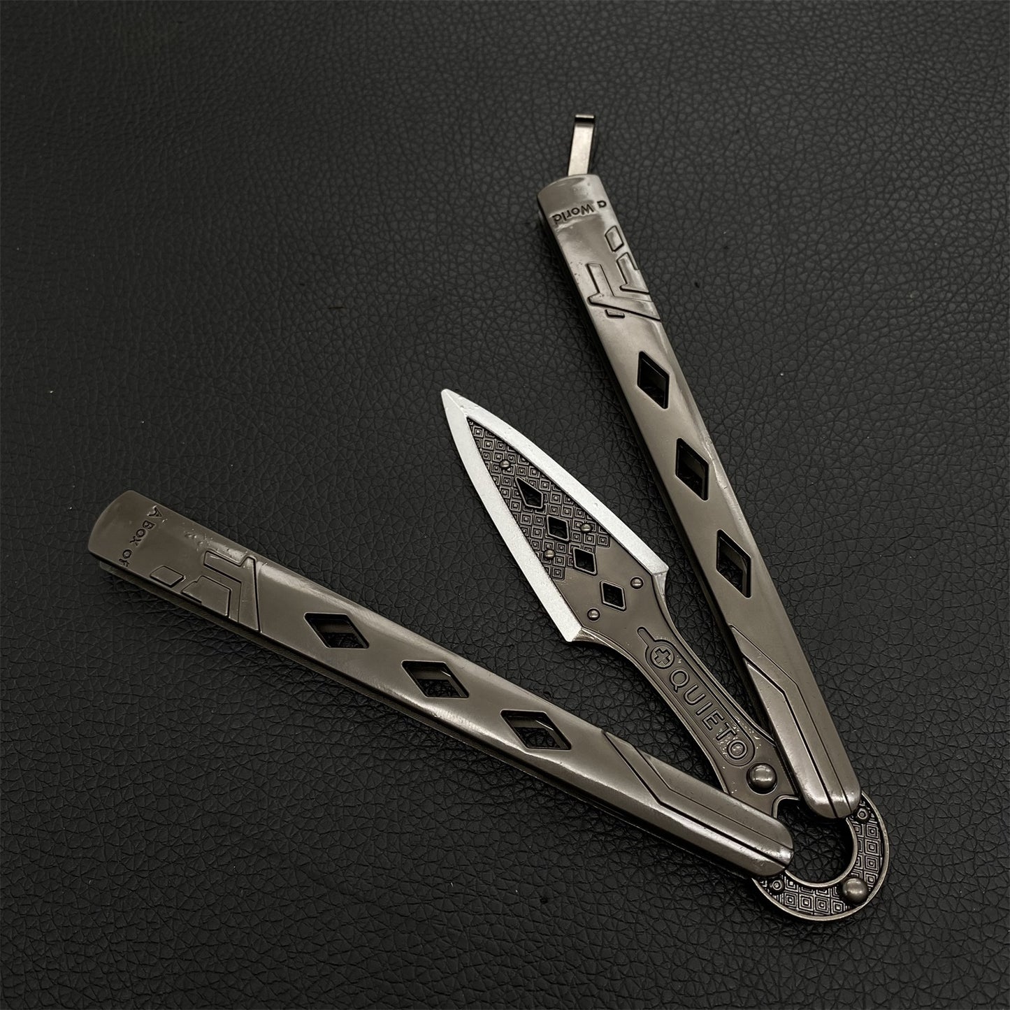 Wraith Heirloom Kunai Metal Blunt Blade Balisong display model