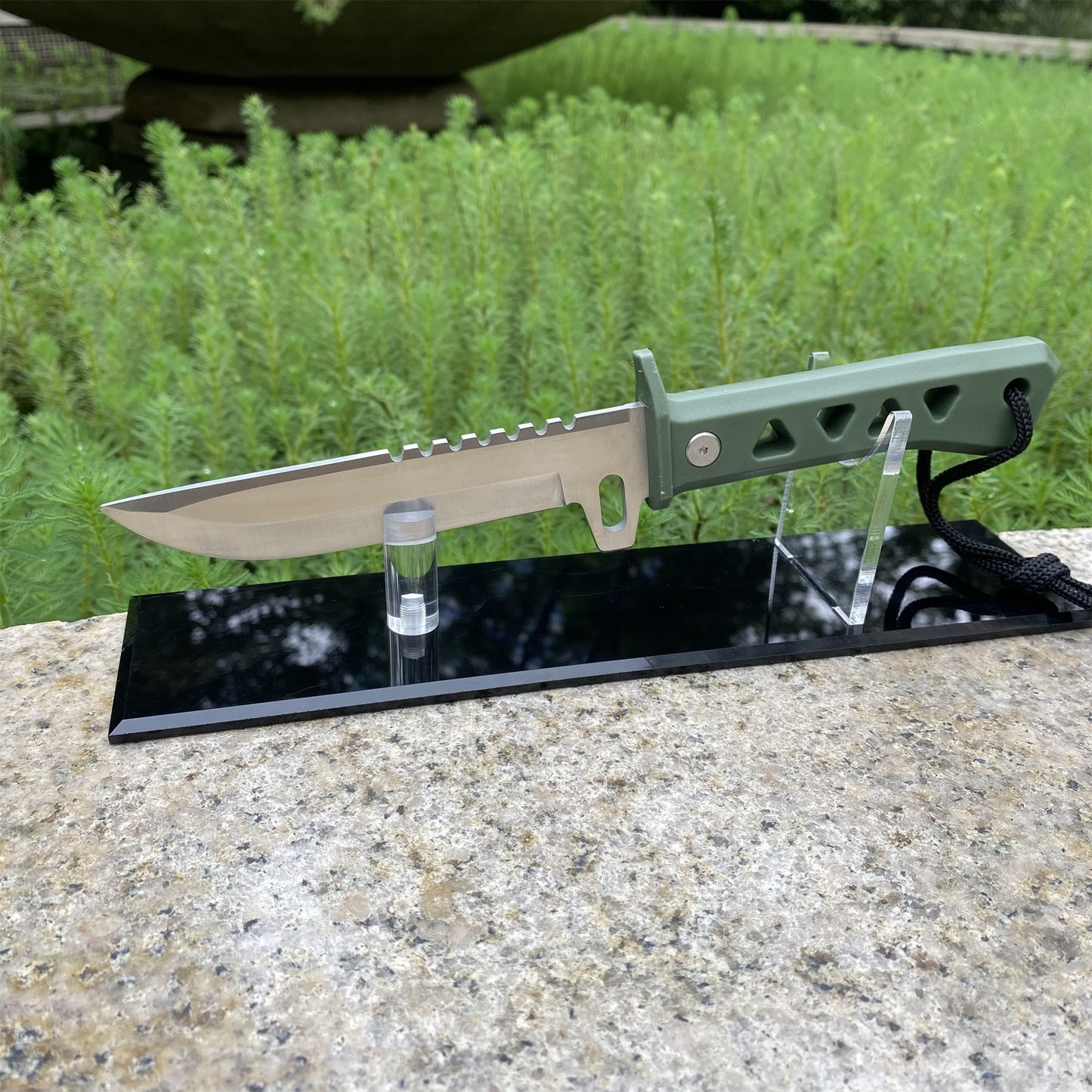 Blunt Blade Xenohunter Knife IRL Steel Version