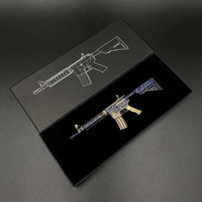 Metal Tiny CS M4A4 Sheet Lightning Gun Miniature For Collection