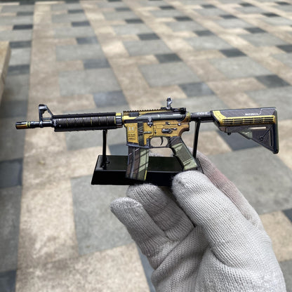 Metal Tiny CS M4A4 Buzz Kill Gun Miniature For Collection