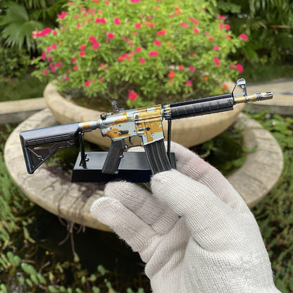 Hot Skin CS M4A4 Daybreak Gun Miniature Collection