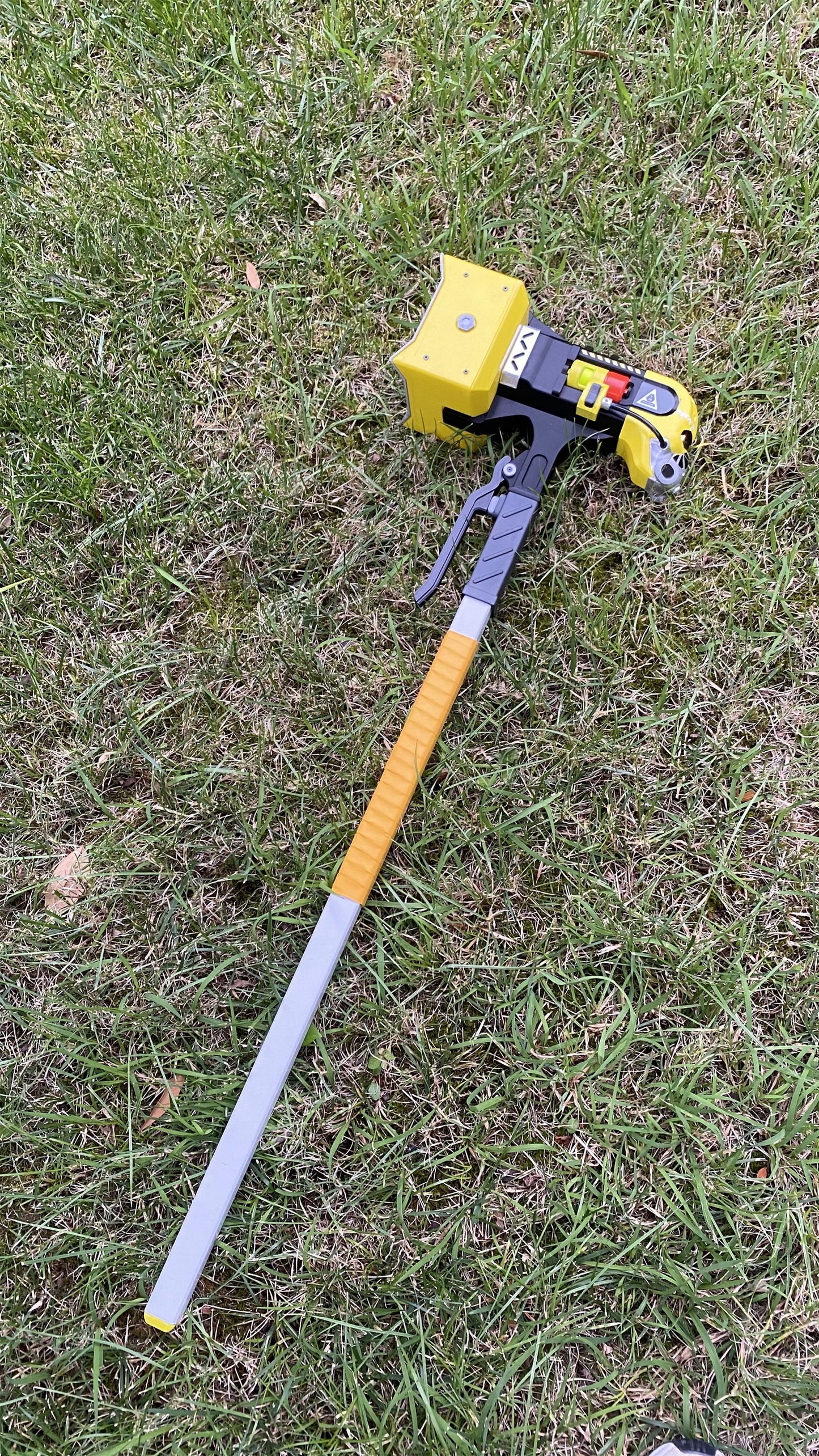 3D Printed Caustic Heirloom Death Hammer Replica Cosplay Prop